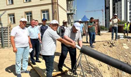 Vazir zamonaviy yotoqxona poydevoriga kapsula qo‘ydi