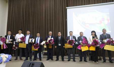 ChDPU professor-o'qituvchilari "Ta’lim tashabbuskori" nominatsiyasi bilan taqdirlandi