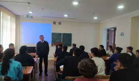 Ma’naviy-ma’rifiy va tarbiyaviy ishlarga mas’ullar ishtirokidagi о‘quv seminarning 2-kuni о‘z ishini boshladi