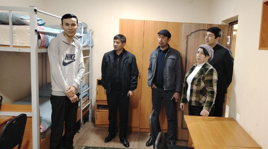 Rahbarlar tomonidan talabalar turar joyi talabalarining yashash sharoiti o'rganildi