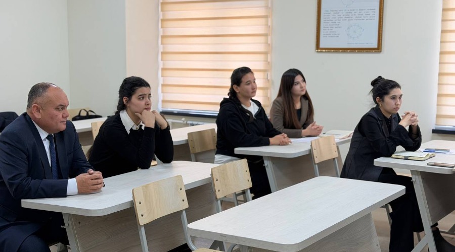 Yoshlar masalalari va ma’naviy-ma’rifiy ishlar bo‘yicha birinchi prorektor S.B. Qorayevning Yoshlar kengashi a’zolari bilan uchrashuvi bo‘lib o‘tdi.