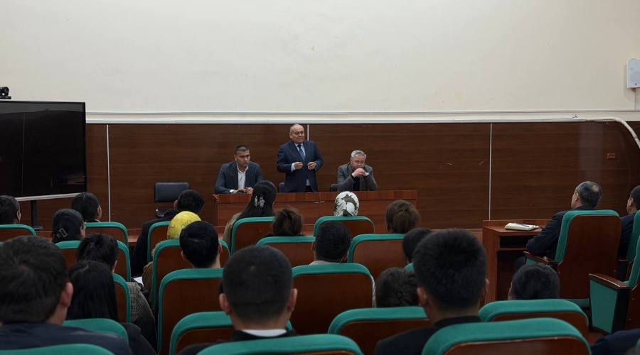 Chirchiq davlat pedagogika universitetida talabalar orasida ijtimoiy-ma’naviy muhit barqarorligini ta’minlash masalalari yuzasidan yig‘ilish o‘tkazildi.