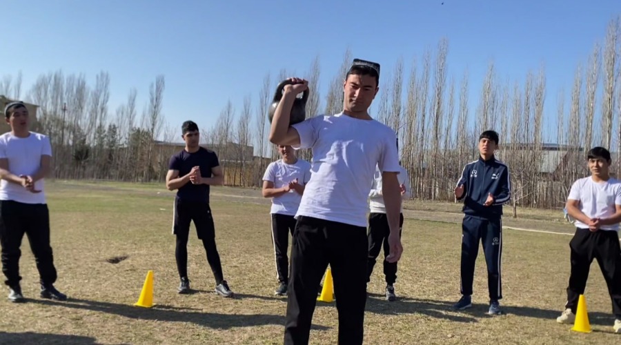 Milliy oyinlar, bobomeros qadriyatlar uluglanmoqda.