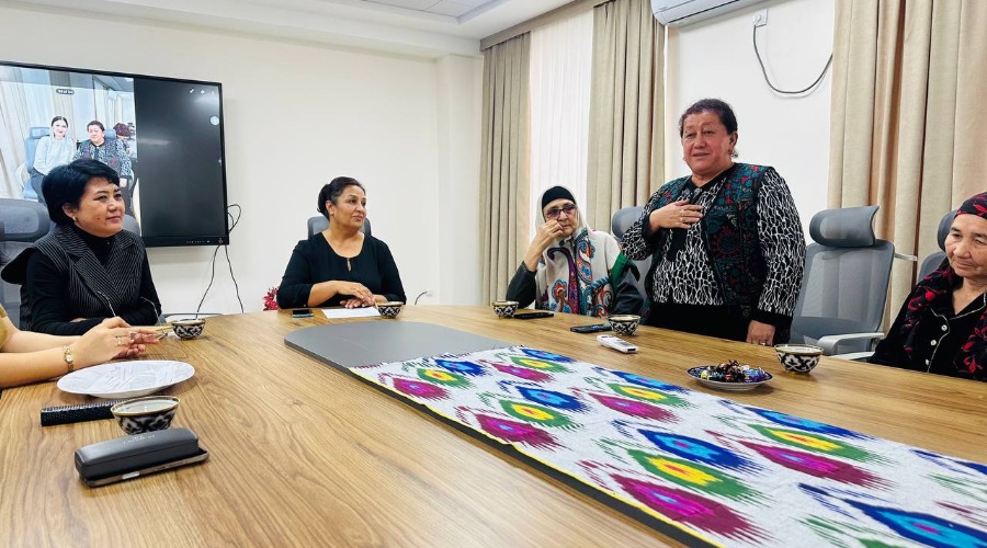 Qaynonani «ona»ga, kelinni «qiz»ga «aylantiruvchi» «sehrli» Universitet