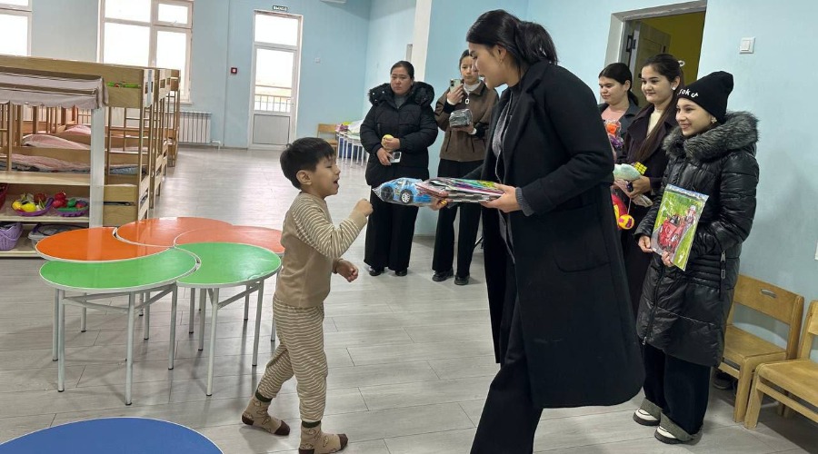 Maktabgacha va boshlangʻich taʼlim fakulteti jamoasi tomonidan “Mehr va sahovat ulashib” loyihasi