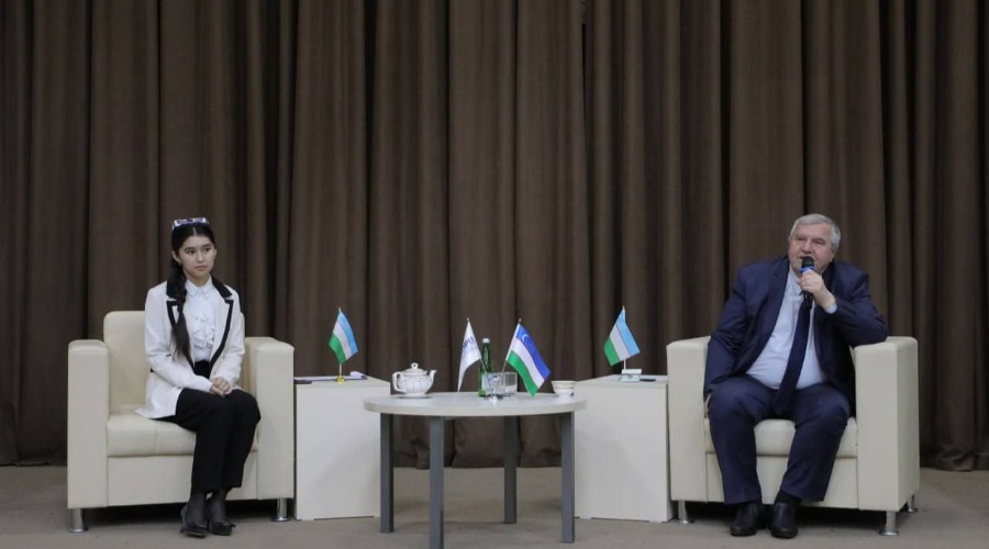 “Rektor va yoshlar" uchrashuvi