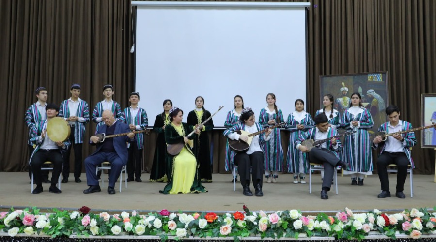 "Bir asrning ikki buyuk dahosi" nomli adabiy-ma'rifiy tadbir