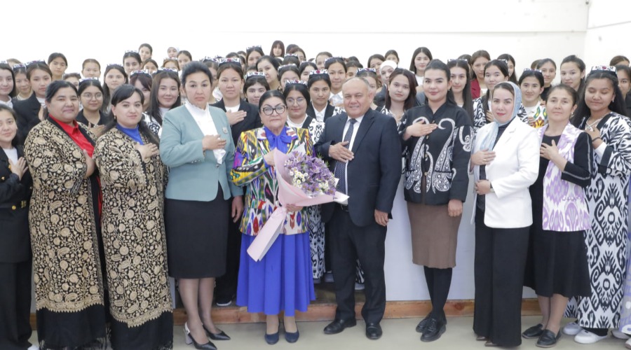 CHDPU xotin-qizlarning huquqiy bilimlarini oshirishga bag‘ishlangan davra suhbati o‘tkazildi