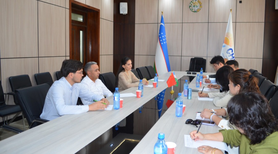 Cooperation Prospects Discussed with Delegation from Beijing University of Law