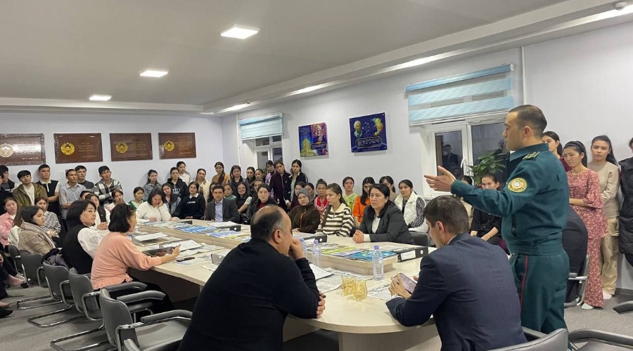 2-sonli  Talabalar turar joyidagi talabalar bilan uchrashuv