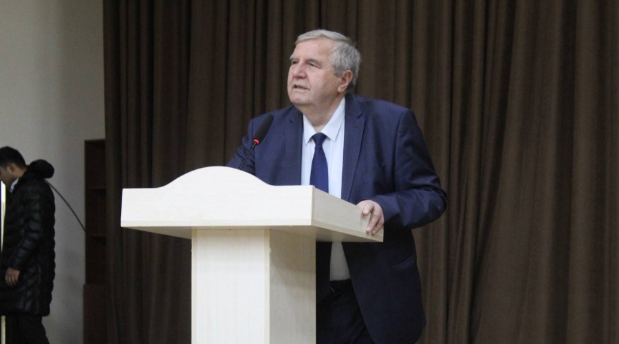 Konstitutsiya — inson qadri, erkinlik, tenglik va adolat garovi! mavzusida ma’naviy-ma’rifiy tadbir bo‘lib o‘tdi.