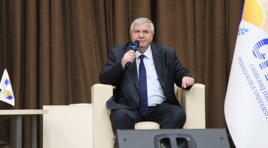 Rektor va yoshlar uchrashuvi