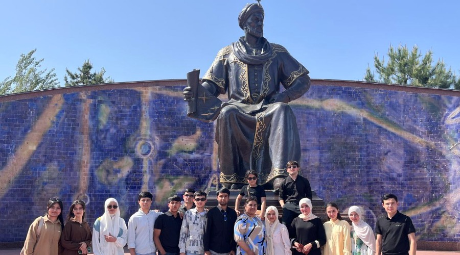 "Vatan bo'ylab sayohat qil" shiori ostida  Samarqand viloyatiga sayohat uyushtirildi.