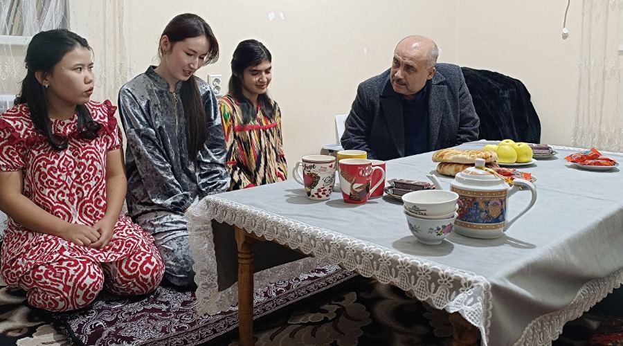 Gumanitar fanlar fakulteti rahbariyati tomonidan ijarada yashovchi talabalarning yashash sharoitlari o‘rganildi.