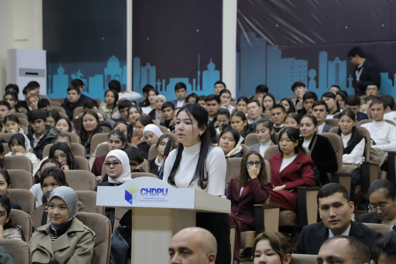 Rektor yoshlar bilan muloqot qildi Gallery Image