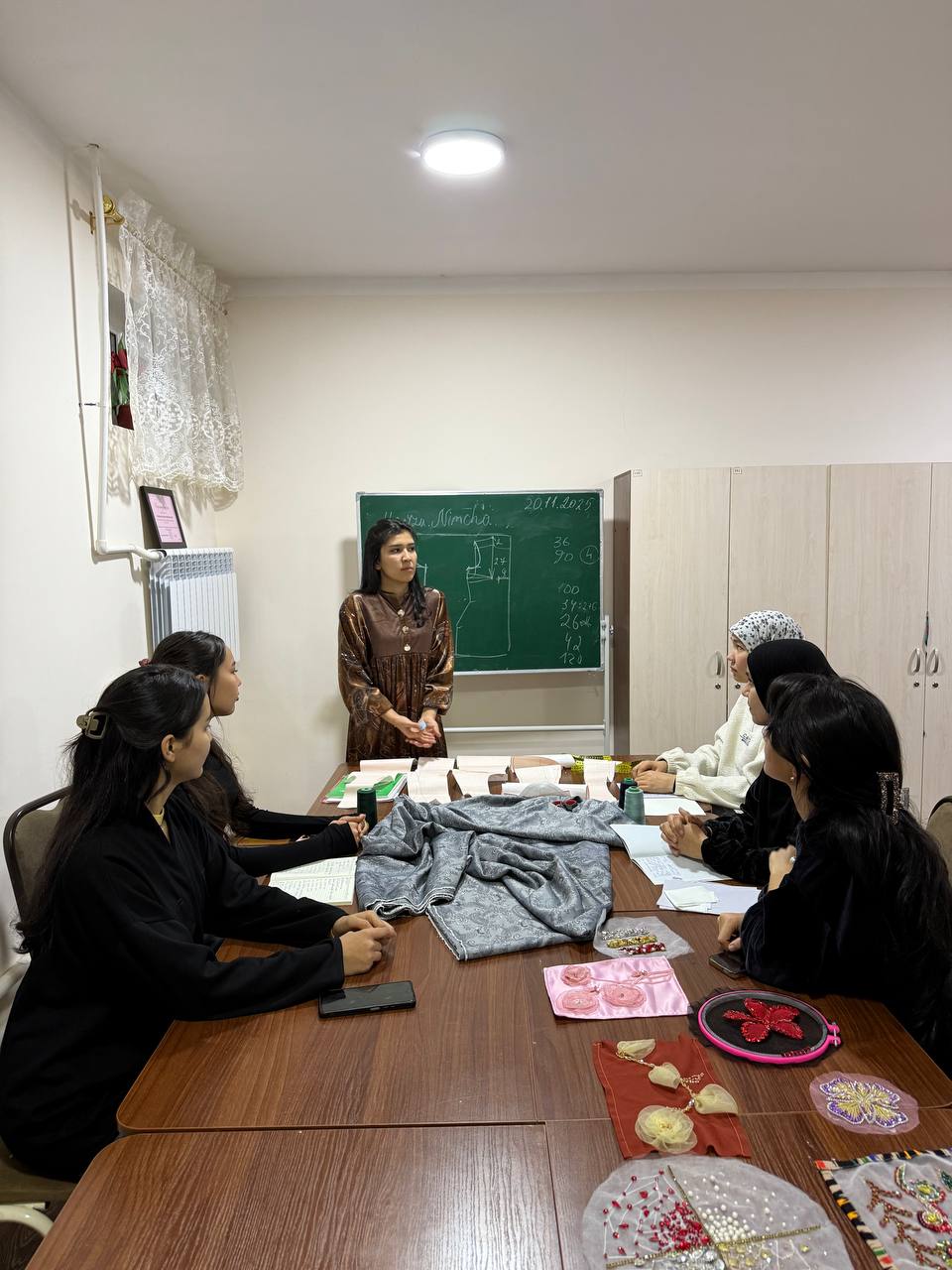 CHDPU rektori G.I. Muxamedov talabalar turar joyiga tashrif buyurdi. Gallery Image