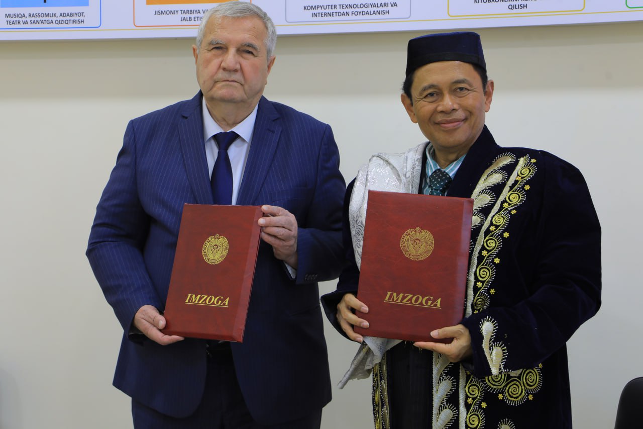 Indoneziyaning UNIKOM universiteti rektori boshchiligidagi delegatsiya bilan muzokaralar o‘tkazildi Gallery Image