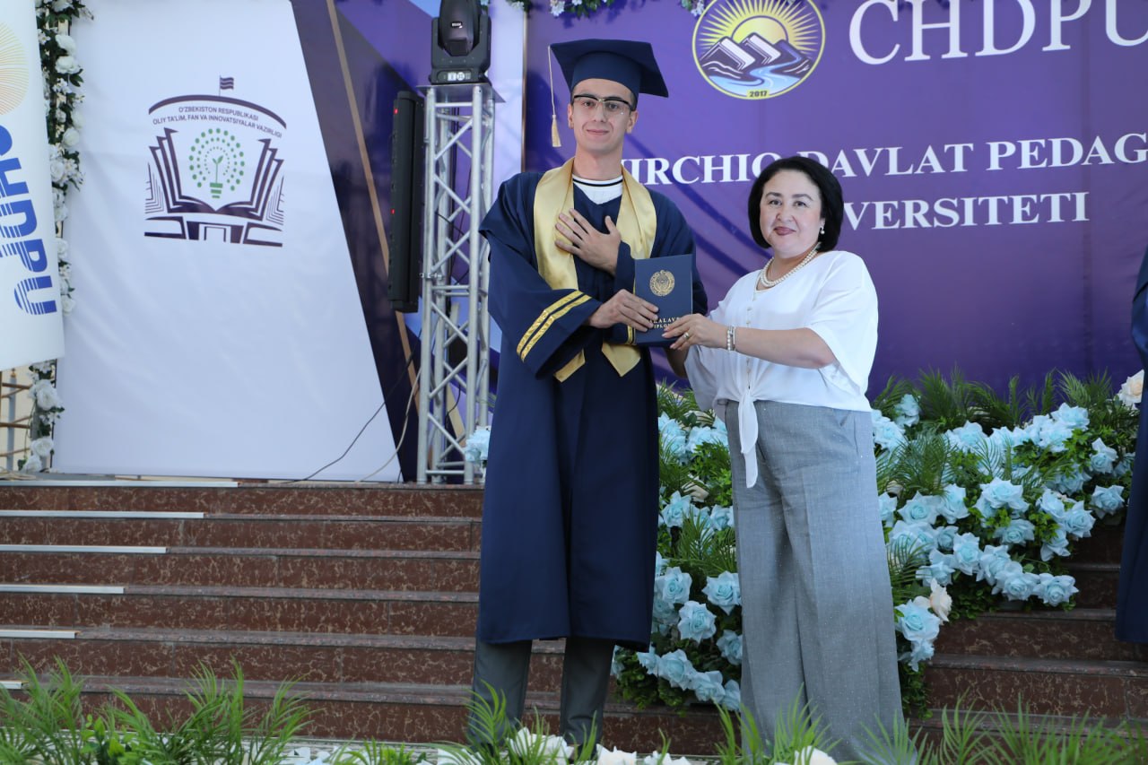 “Bitiruv kechasi – 2026”: Pedagogika sohasining yangi avlod mutaxassislari katta hayot sari kuzatildi Gallery Image