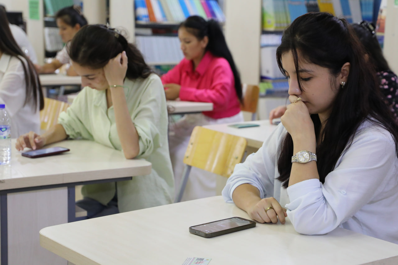 Prezident va nomli davlat stipendiyalari tanlovining universitet bosqichi muvaffaqiyatli davom etmoqda Gallery Image