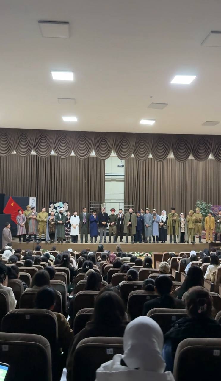 “Nihol” talaba teatr studiyasidan ta’sirli sahna asari! Gallery Image