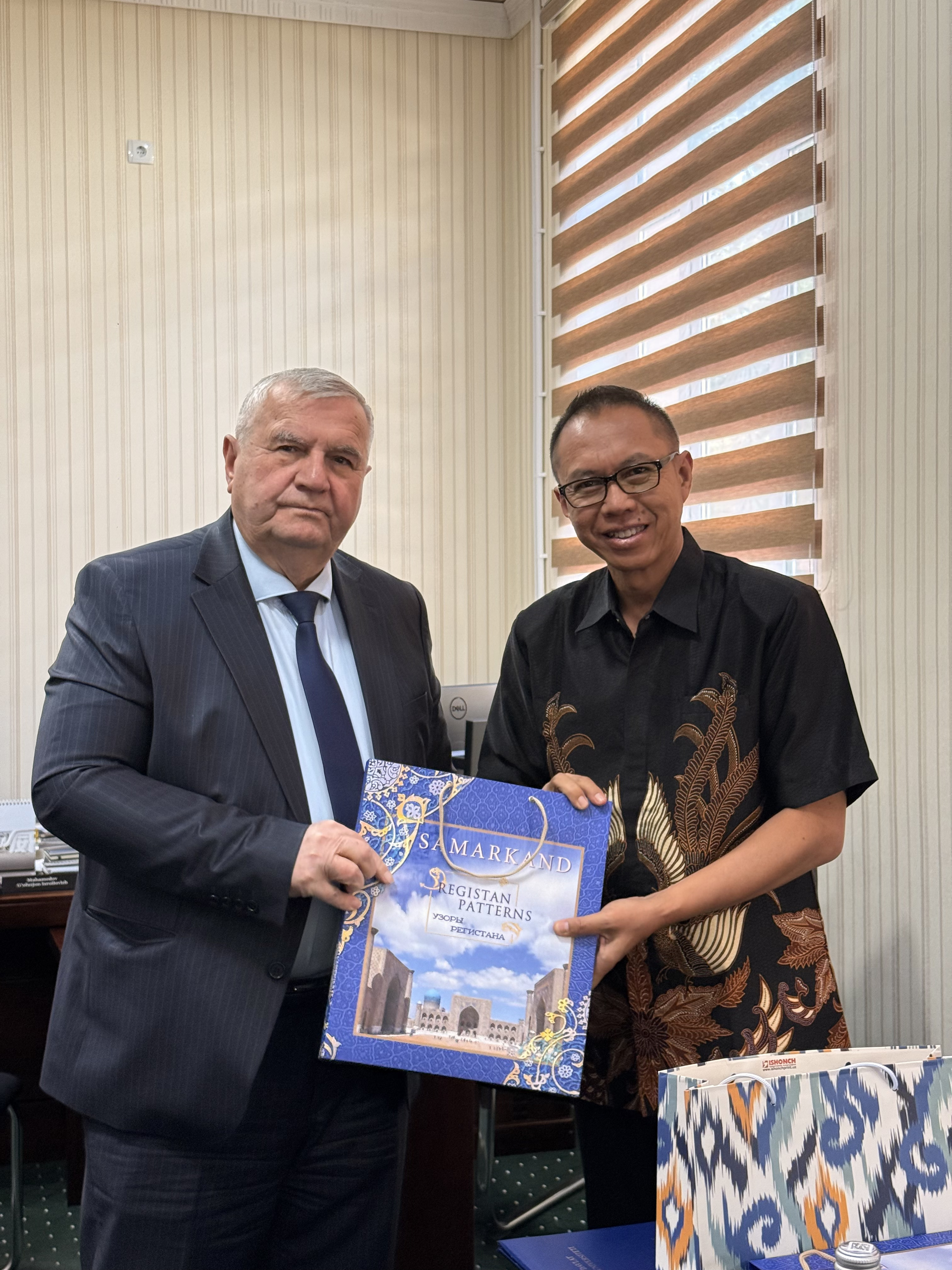 Xalqaro hamkorlik istiqbollari: CHDPU - UPI Gallery Image