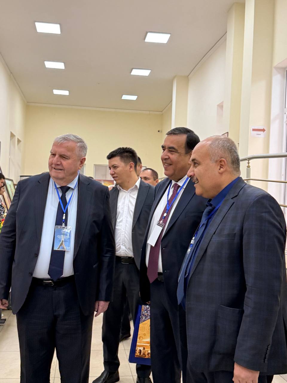 “Yangi O‘zbekistonda filologik ta’limning dolzarb muammolari, yechimlari va istiqbollari” mavzusidagi xalqaro ilmiy-amaliy konferensiya o‘z ishini davom ettirmoqda. Gallery Image