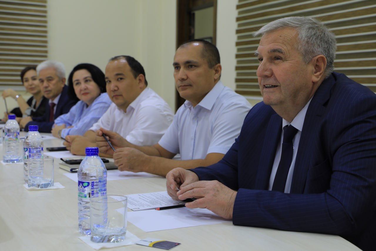 Indoneziyaning UNIKOM universiteti rektori boshchiligidagi delegatsiya bilan muzokaralar o‘tkazildi Gallery Image