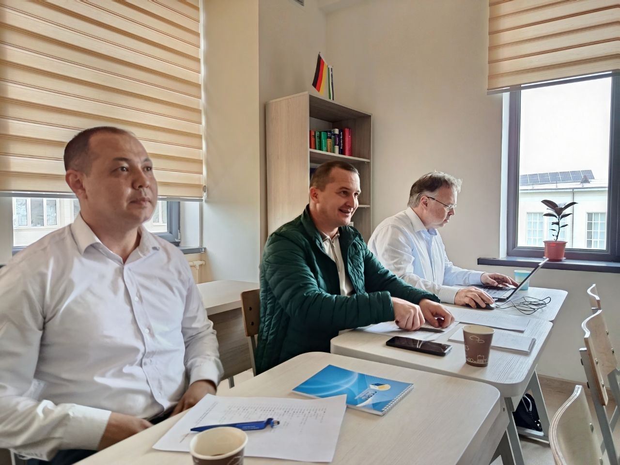🎓 ChDPUda xalqaro yozgi maktabning 4-kuni sotsiolingvistika va ko‘p tillilik masalalariga bag‘ishlandi Gallery Image