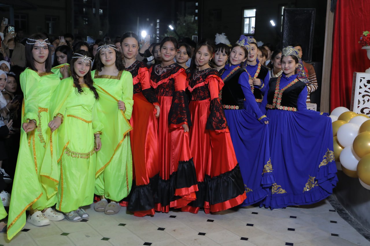 Rektor talabalar bayramida ishtirok etdi Gallery Image