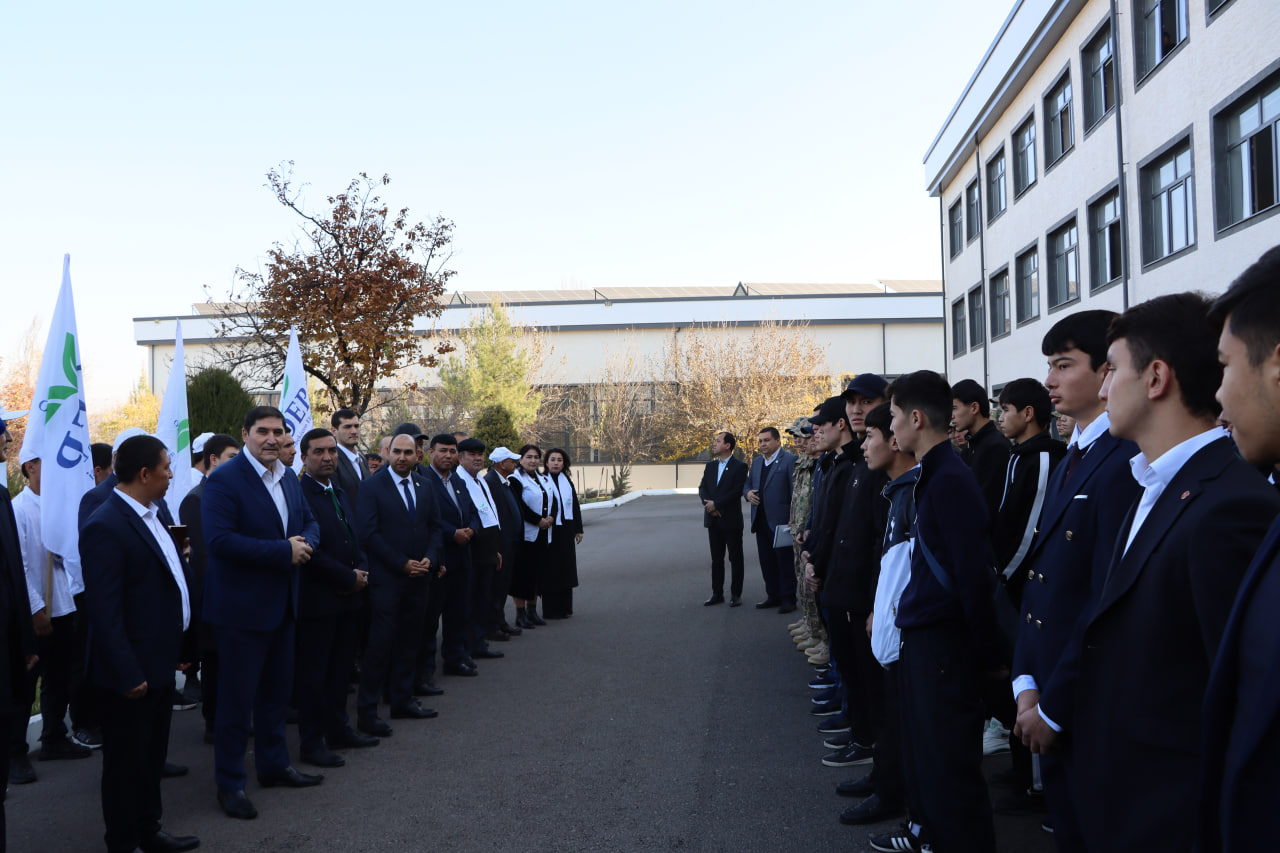 Ekologiya masalalari CHDPU yoshlari nigohida Gallery Image