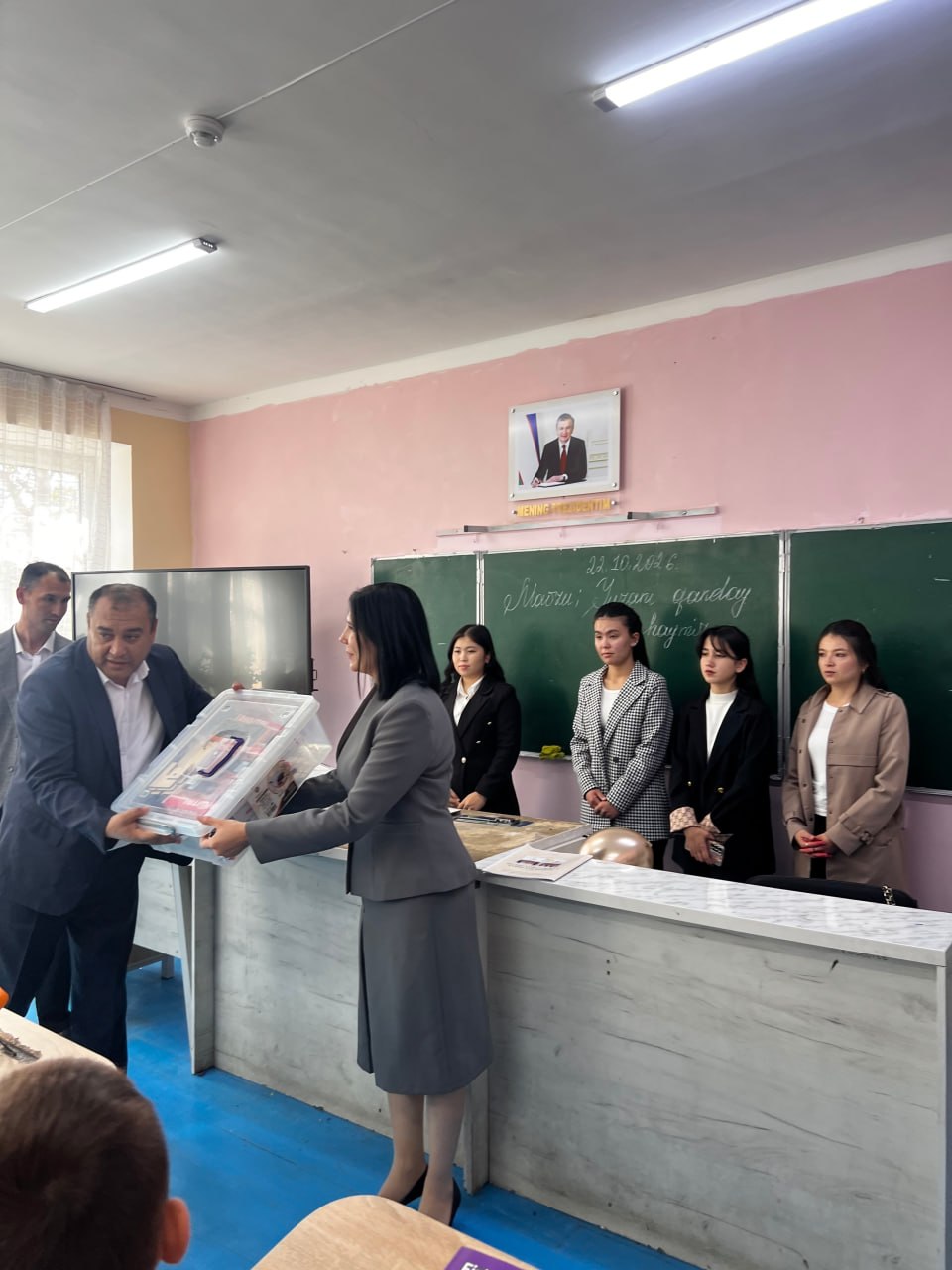 Universitet–maktab hamkorligi: fizika ta’limida ilm va amaliyot uyğunligi Gallery Image