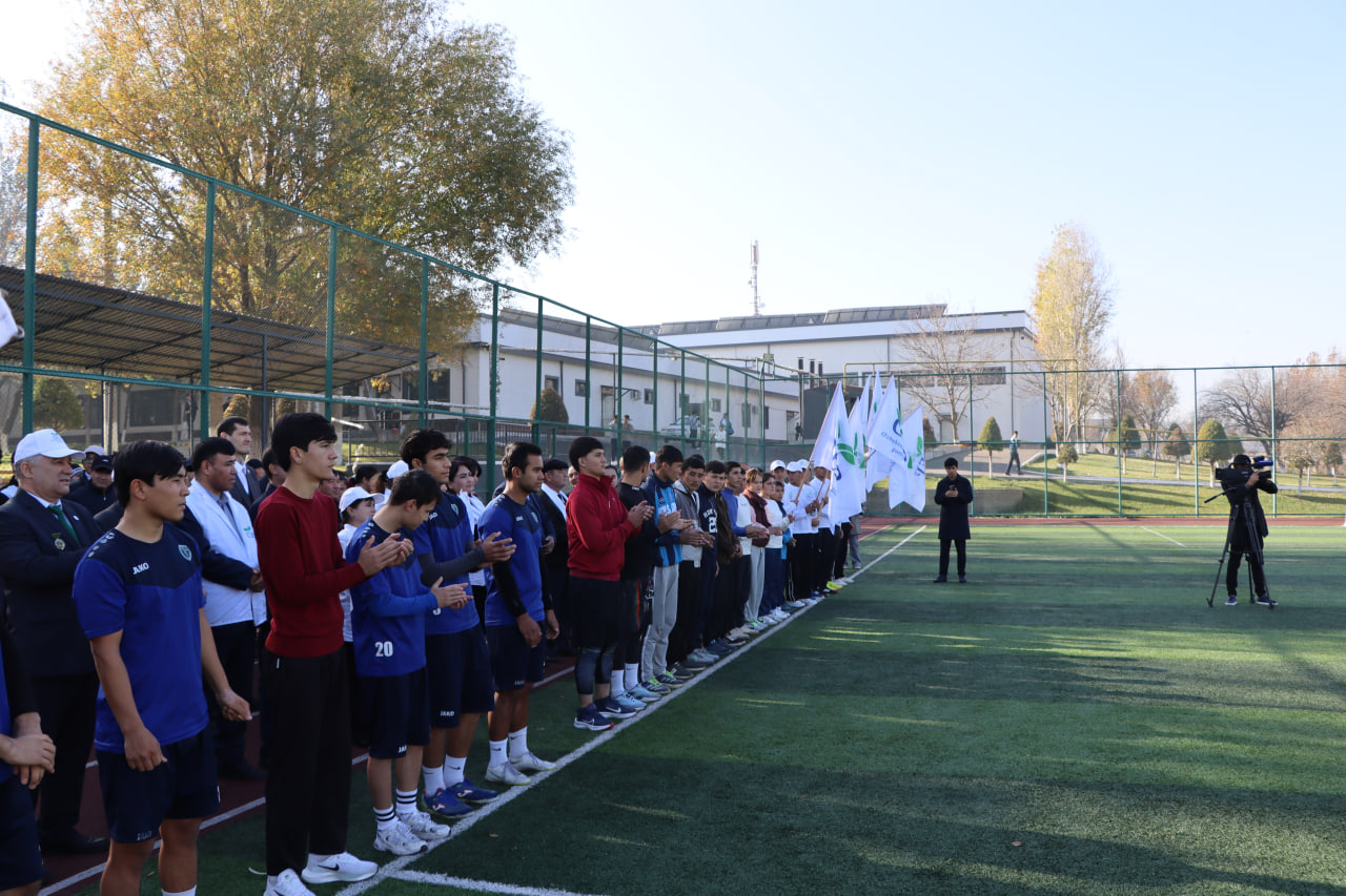 Ekologiya masalalari CHDPU yoshlari nigohida Gallery Image