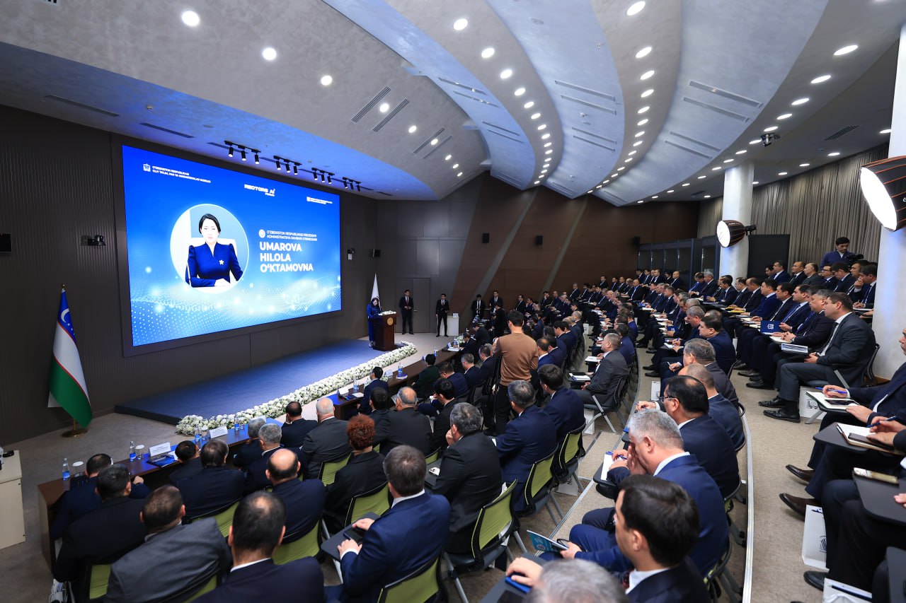 CHDPU rahbariyati “Taʼlimda sunʼiy intellekt texnologiyalarini qoʻllash va ulardan samarali foydalanish bo‘yicha rektorlar forumi”da ishtirok etdi Gallery Image