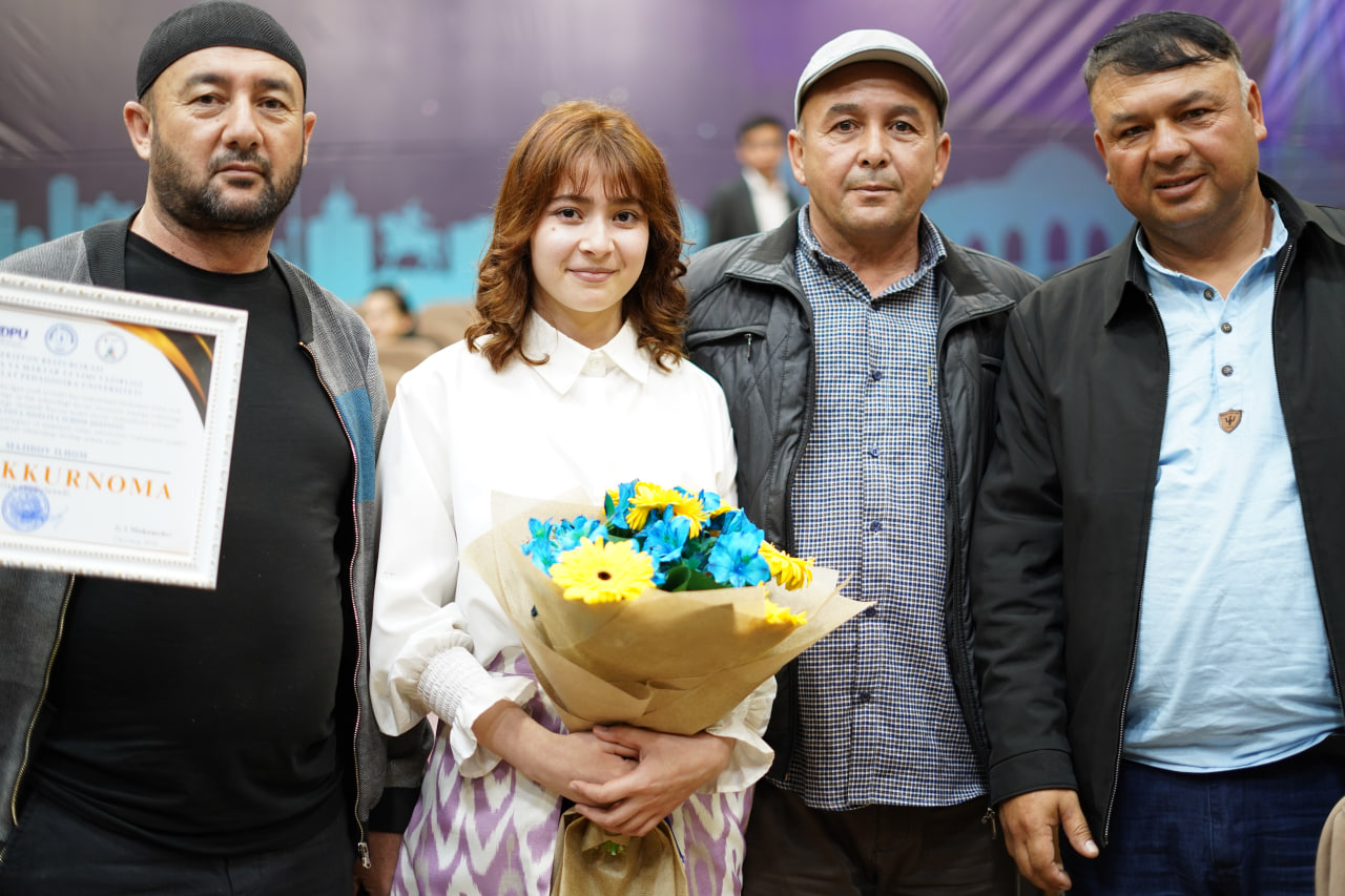 Prezident hamda nomdor davlat stipendiyalarini taqdirlash marosimi va yangilanayotgan rekord haqida Gallery Image