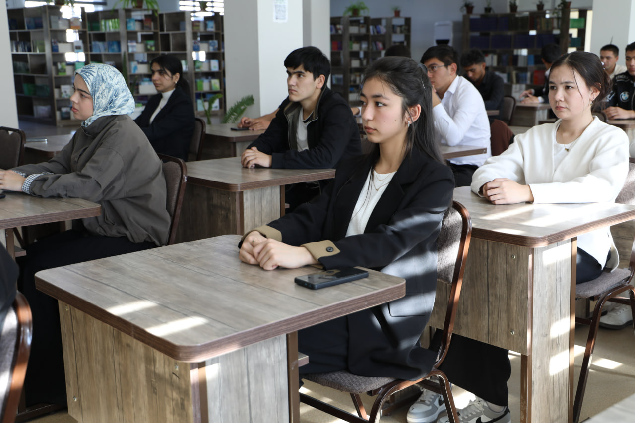 Sun’iy intellekt ta’limni qanday özgartirmoqda? Çdpuda dolzarb trening Gallery Image