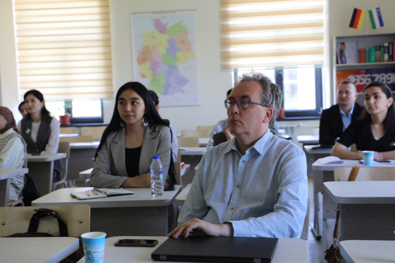 International Summer School launched at CSPU: Day 1 successfully completed Gallery Image