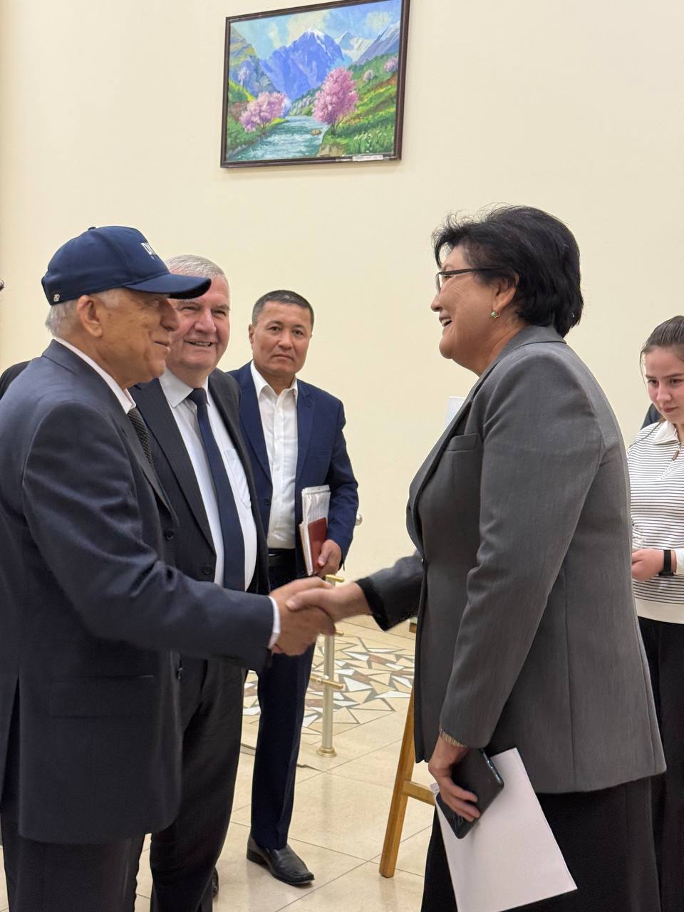 “Tabiatni asrash — insonni, Vatanni asrash demakdir” Gallery Image