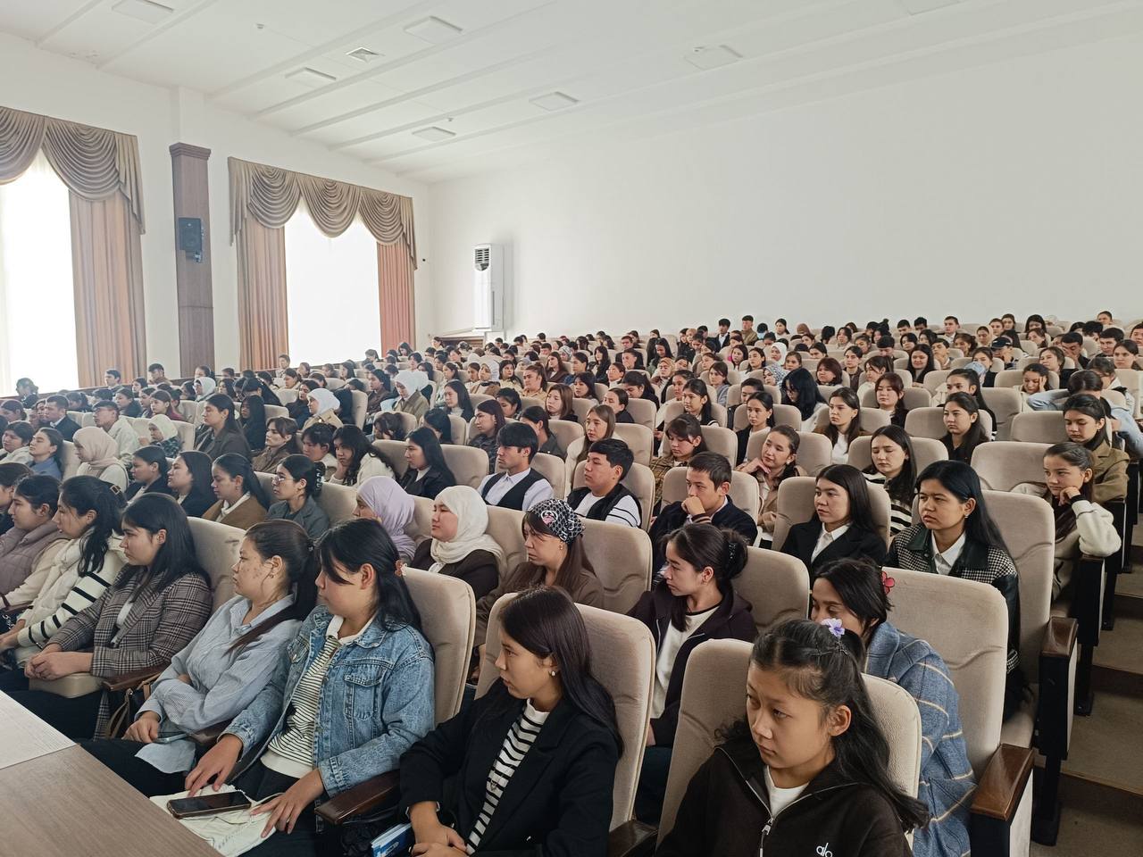“Jinoyatchilikni oldini olish, diniy ekstremizm, aqidaparastlik va terrorizmga qarshi kurash” mavzusida ma’naviy-ma’rifiy suhbat o‘tkazildi. Gallery Image