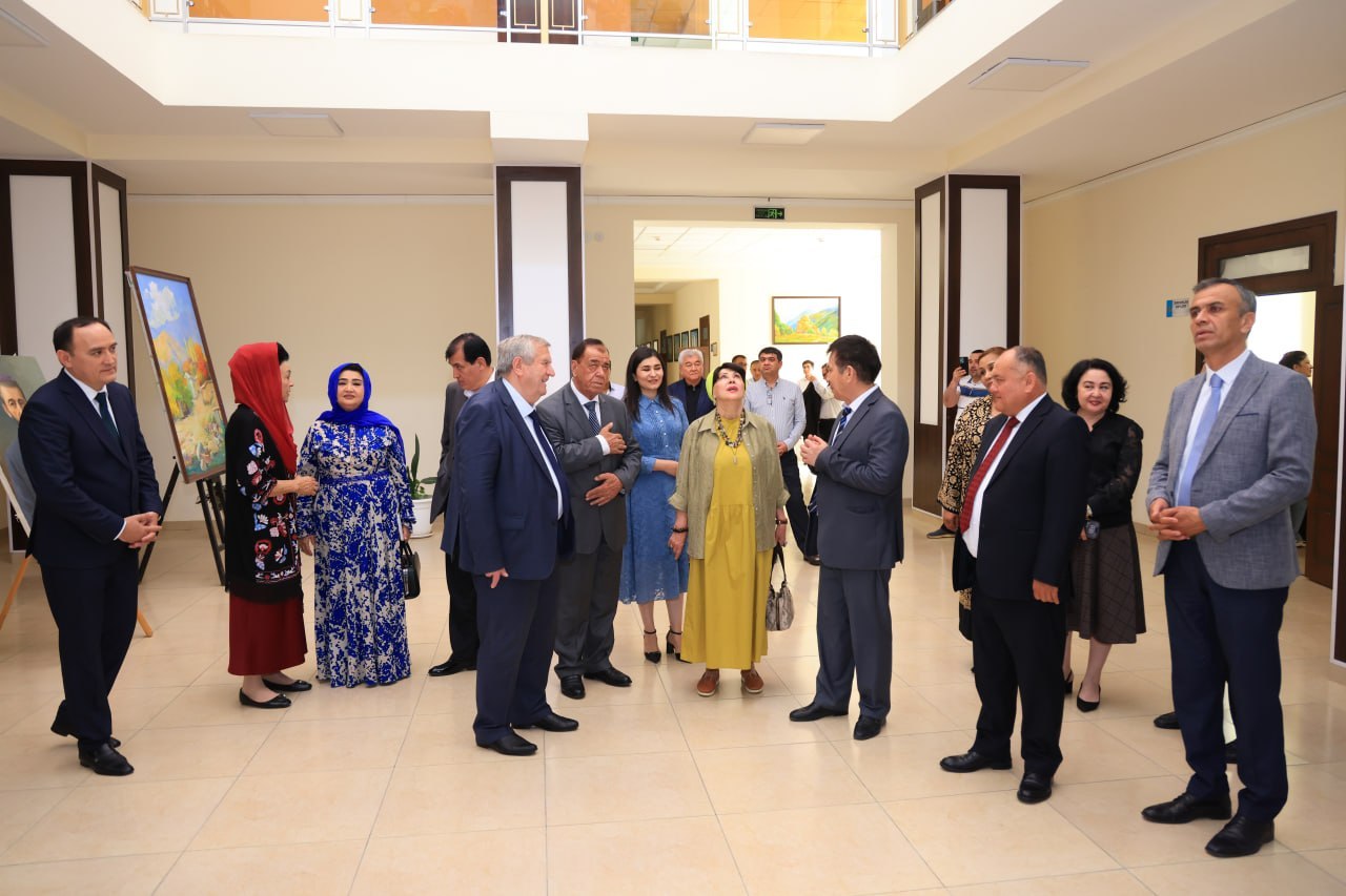 San'at va ilm chorrahasida: Tesha Mo‘minov ijodiga nazar Gallery Image