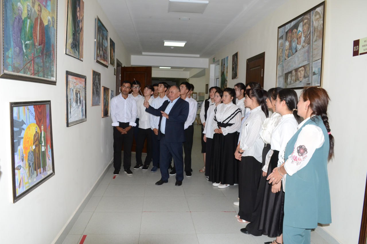 Universitet prorektori kutilmaganda “Birinchi kurs maktabi” ishtirokchilariga gid bo‘ldi Gallery Image