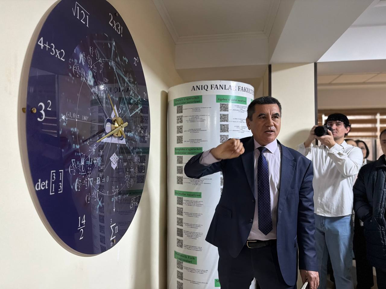 Universitet faollari aniq fanlar ta’limidagi o‘zgarishlar taqdimoti bilan tanishdi Gallery Image