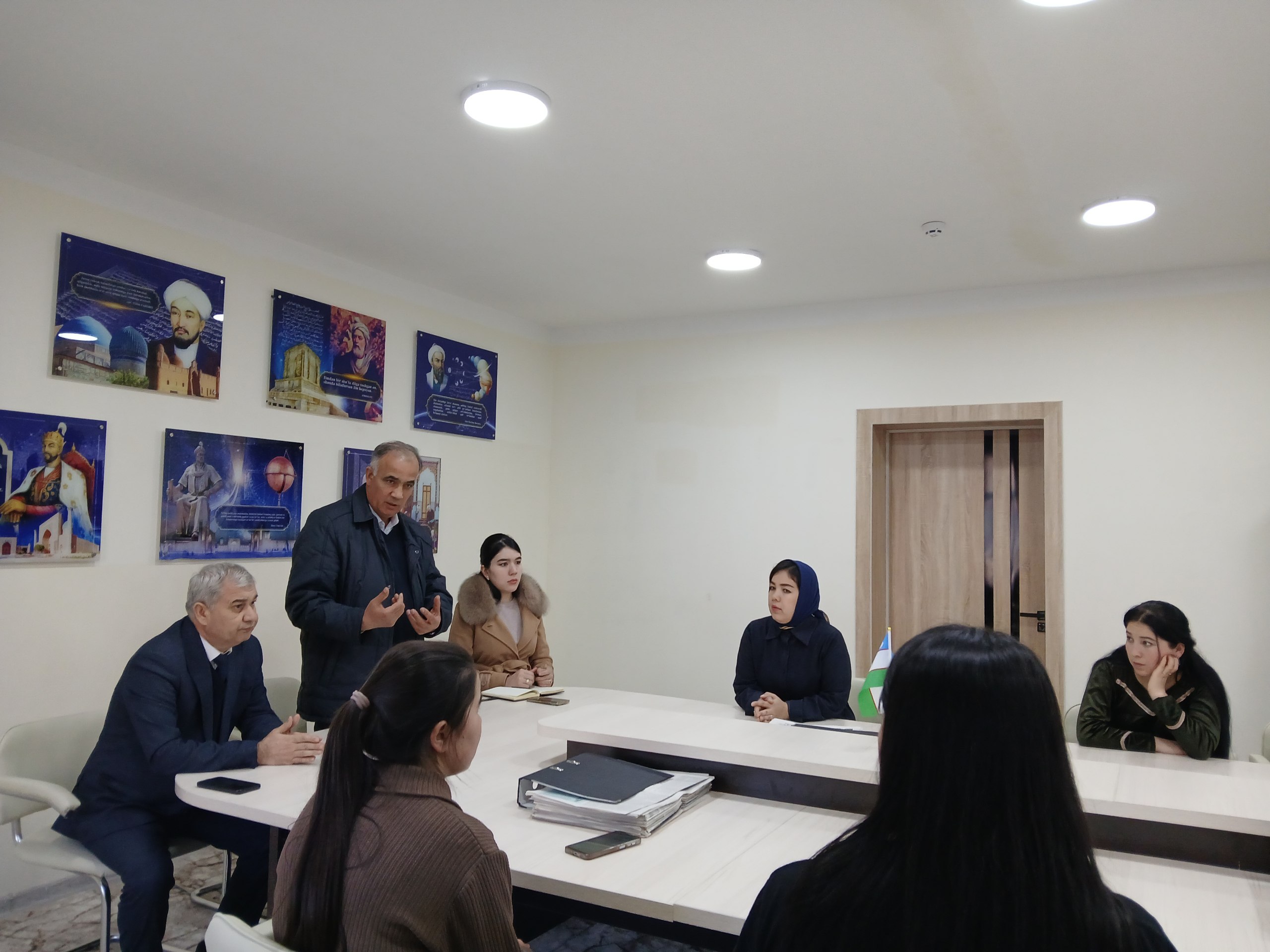 Tabiiy fanlar fakulteti rahbariyati talabalar turar joyidagi sharoitlarni o‘rgandi Gallery Image