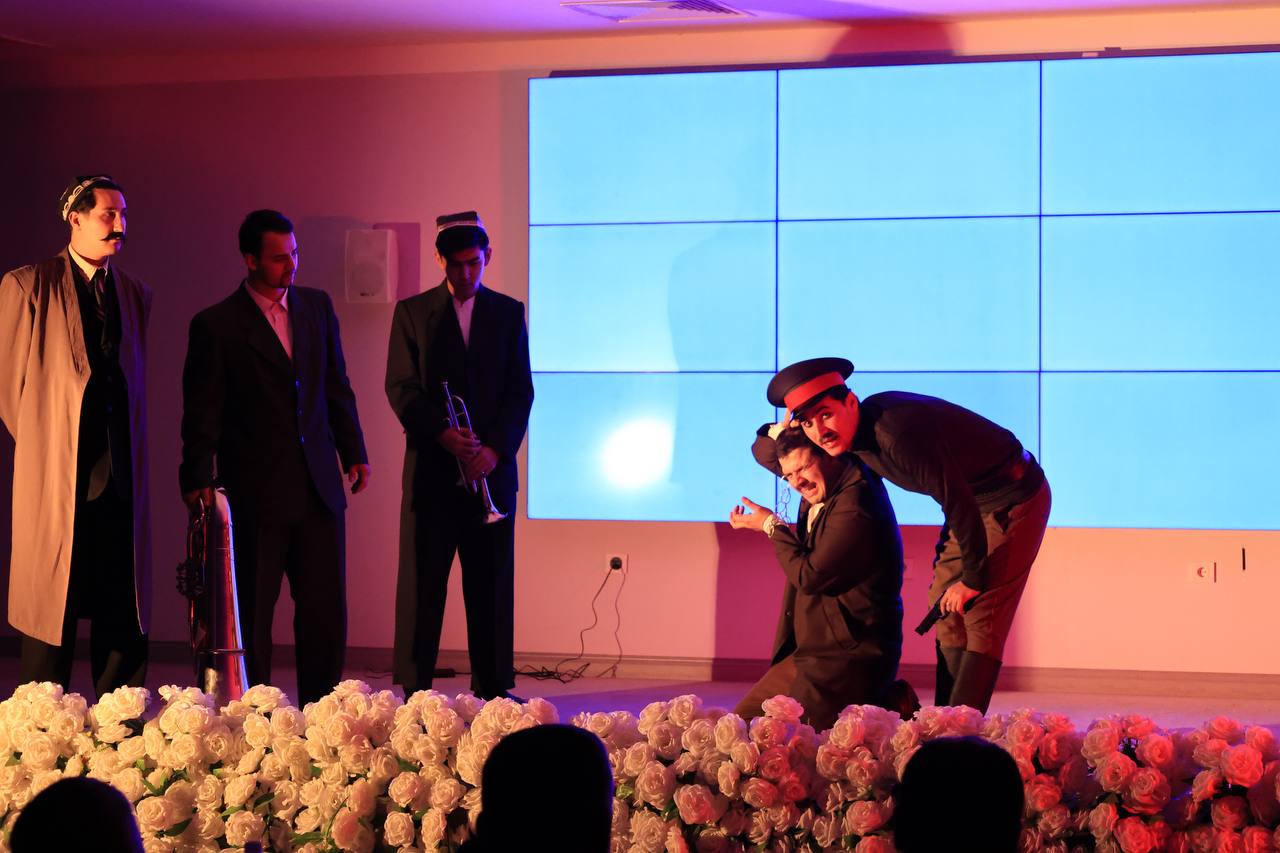 Teatr tomoshasi! Gallery Image