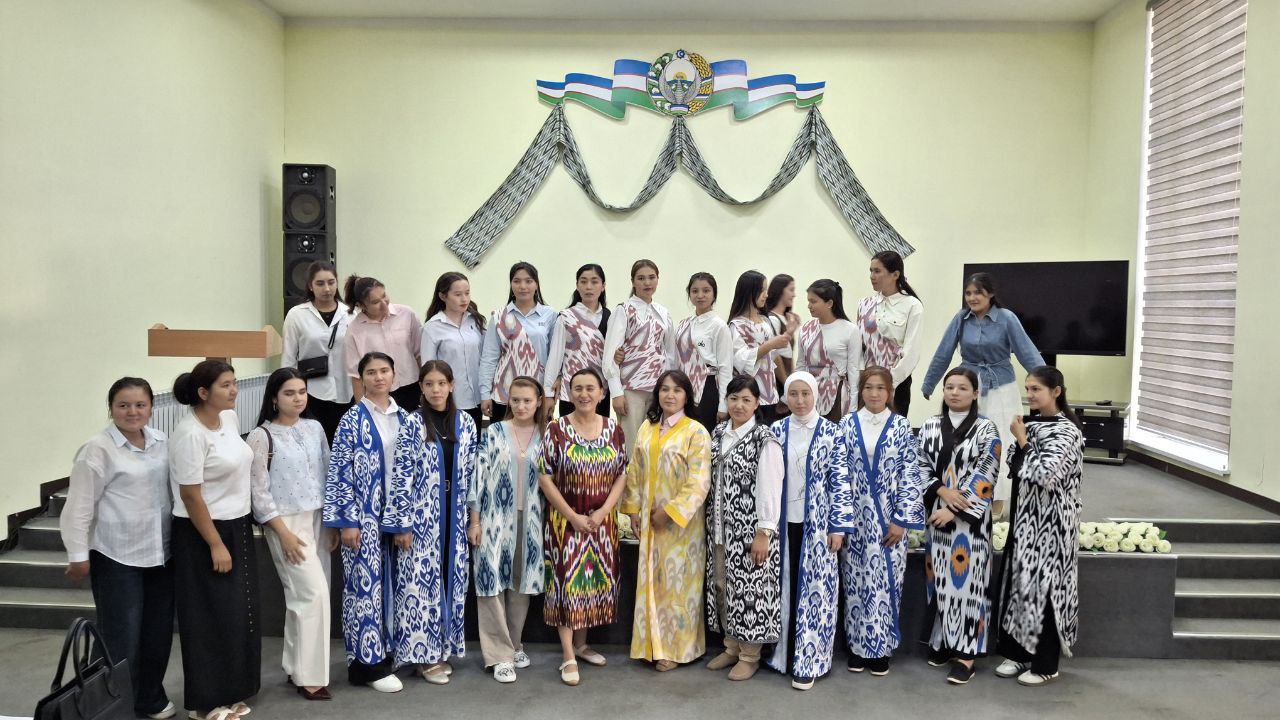 CHDPU talabalari harbiy qismda "Milliy liboslar - millat qiyofasi" shiori ostida milliy liboslar kuni bo'lib o'tdi. Gallery Image