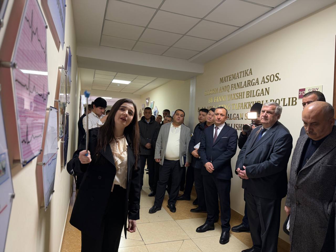 Universitet faollari aniq fanlar ta’limidagi o‘zgarishlar taqdimoti bilan tanishdi Gallery Image