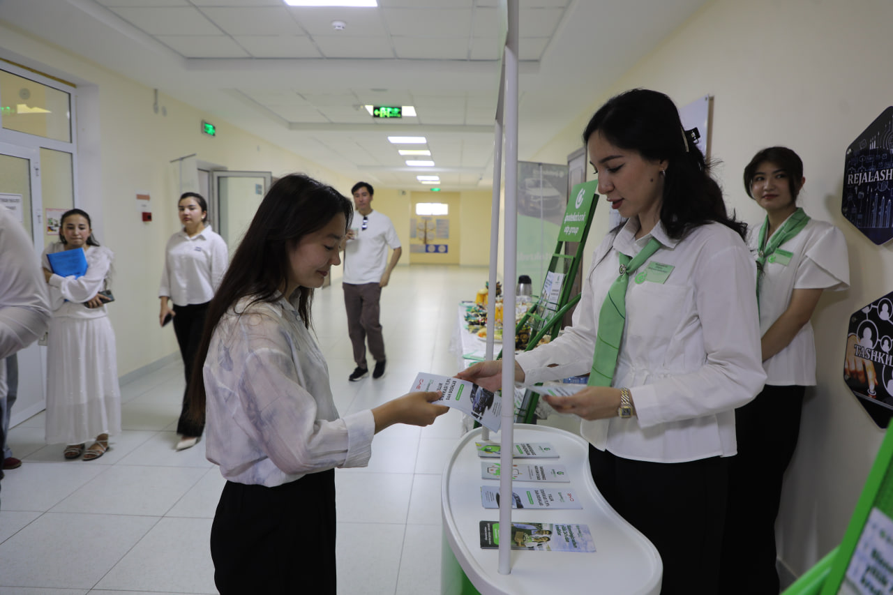 “Ipoteka Bank Educational and Practical Laboratory” Opened at Chirchik State Pedagogical University Gallery Image