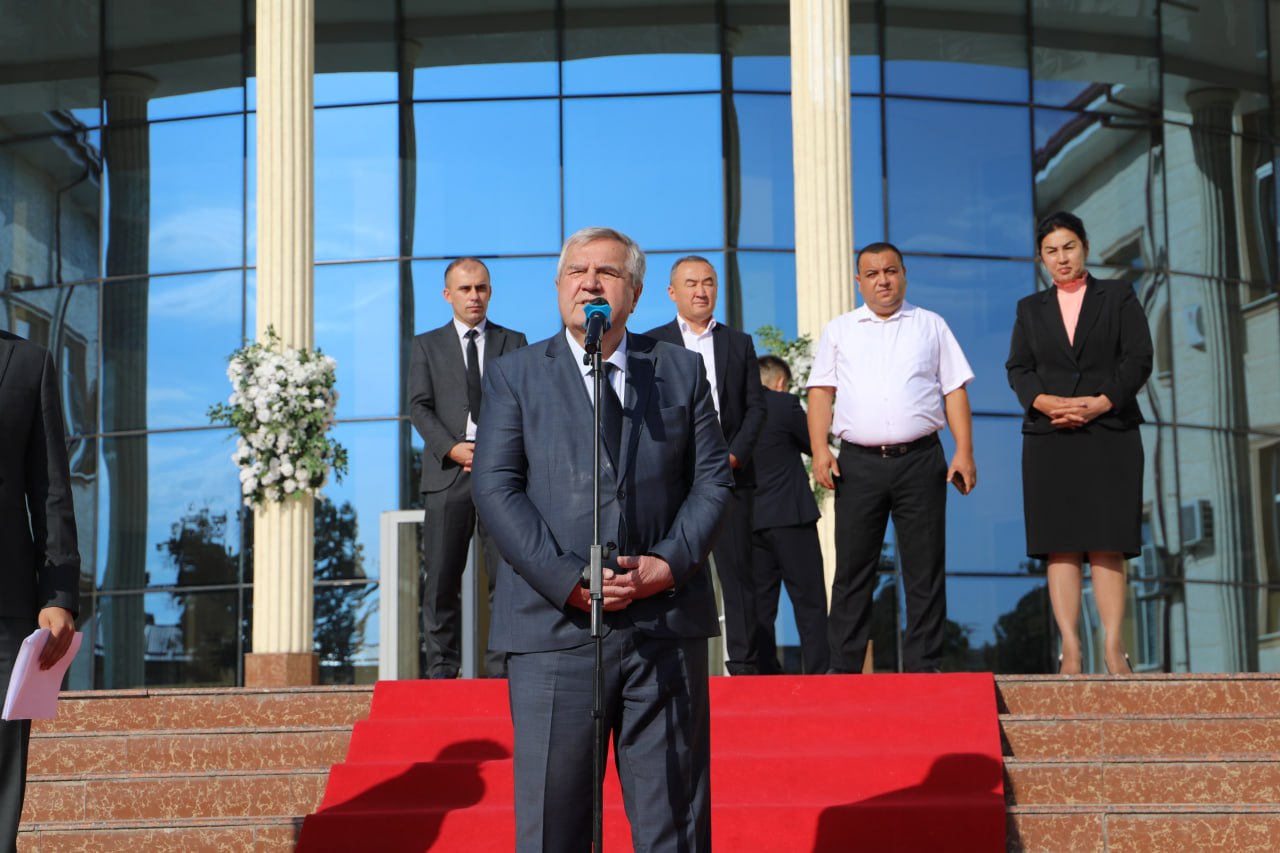 Chirchiq davlat pedagogika universitetida 2026/2027-o‘quv yilining boshlanishi munosabati bilan tantanali ochilish marosimi bo‘lib o‘tdi Gallery Image