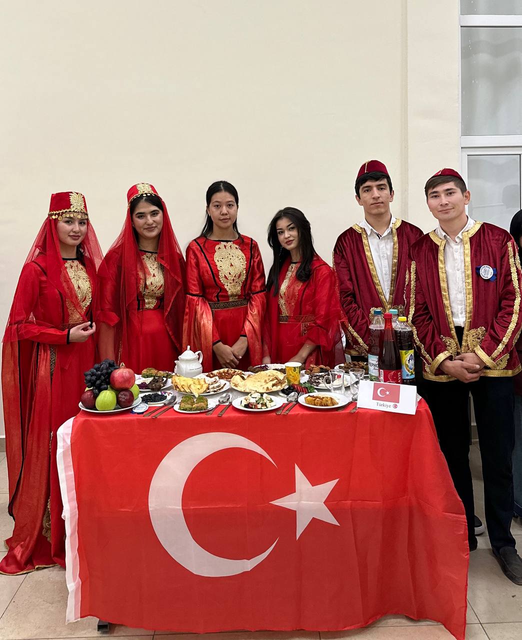 CHDPU Turizm fakultetida “Xalqaro turizm kechasi” bo‘lib o‘tdi! Gallery Image