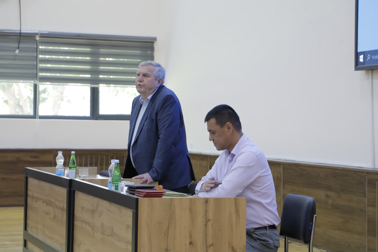 Jismoniy tarbiya va sport ta’limi yo‘nalishida ilmiy va innovatsion faoliyatini jadallashtirishga qaratilgan Kengash o‘tkazildi Gallery Image