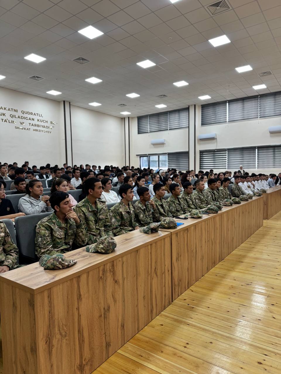 Chirchiq Davlat Pedagogika Universitetida giyohvandlikka qarshi davra suhbati o‘tkazildi Gallery Image